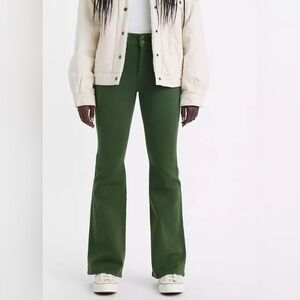 LEVI'S® WOMEN'S 726 HIGH-RISE WESTERN FLARE JEANS